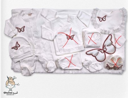 أحمر